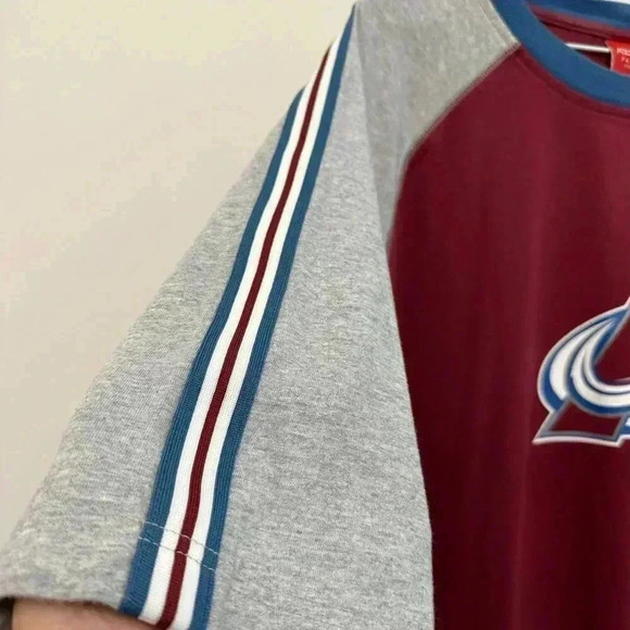 Reebok Face Off Collection NHL Colorado Avalanche Logo Shirt Maroon Men's XL - Picture 4 of 12